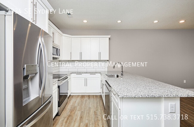 Photo - 2334 SE Sydney Ln