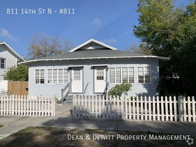 Building Photo - Historic Uptown Studio - For Rent Unit #811 Rental