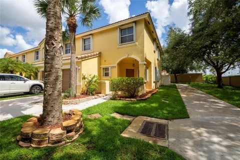 Building Photo - 16801 SW 1st St