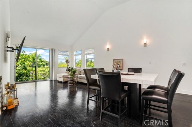 Photo - 12837 Moorpark St Unidad 405