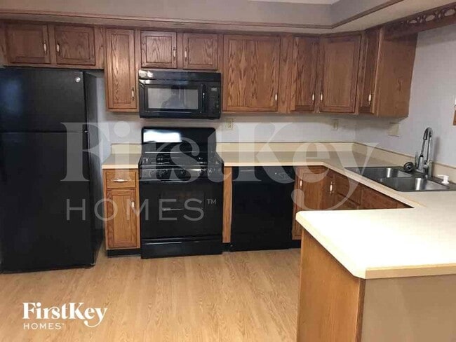 Photo - 2543 Fairfax Rd