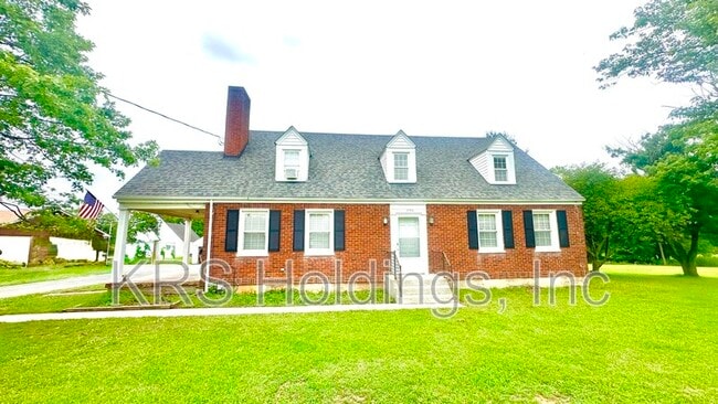 Building Photo - 2709 Old Forest Rd