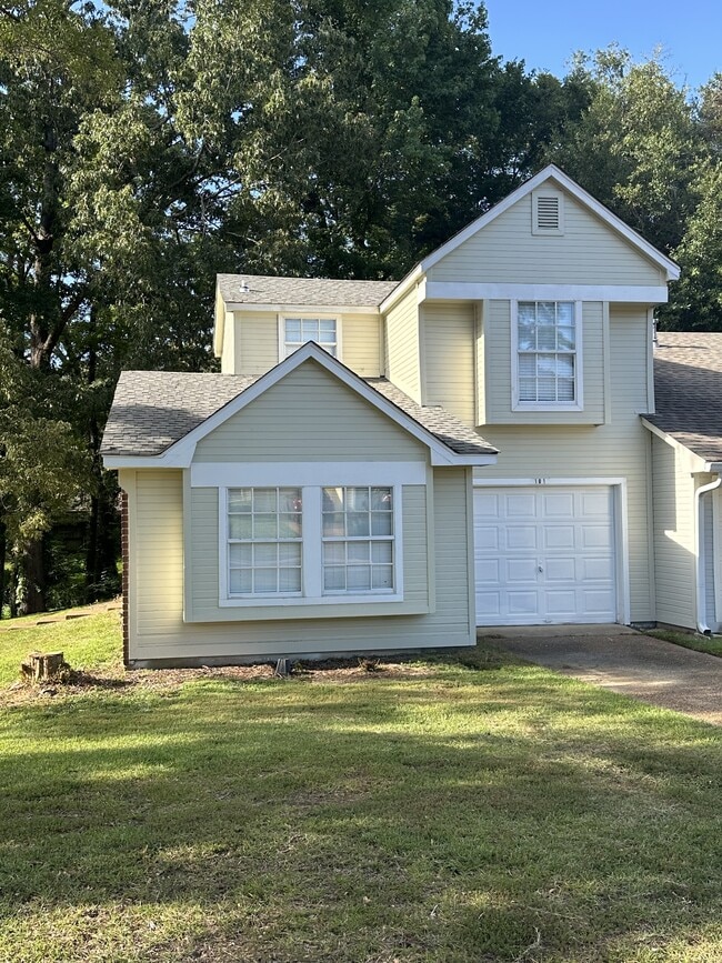 Building Photo - 101 Glen Hollow Dr Rental