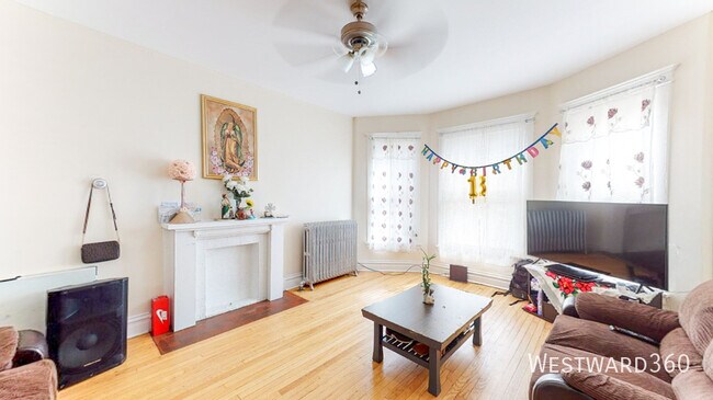 Photo - 1252 W Elmdale Ave Unidad 1