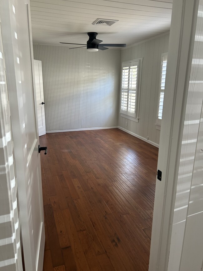 Photo - 3111 Elmer St