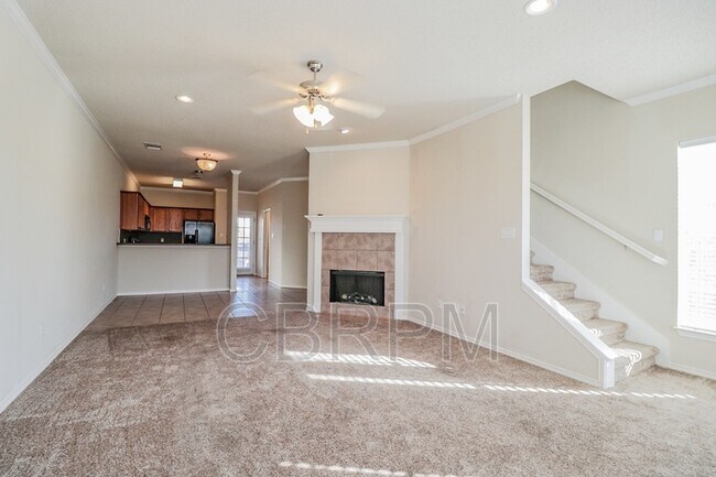 Photo - 2119 Main St