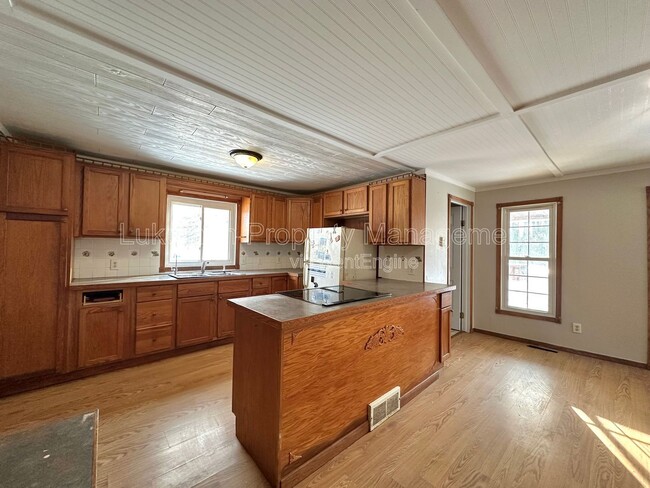 Photo - 4400 Orchard Rd