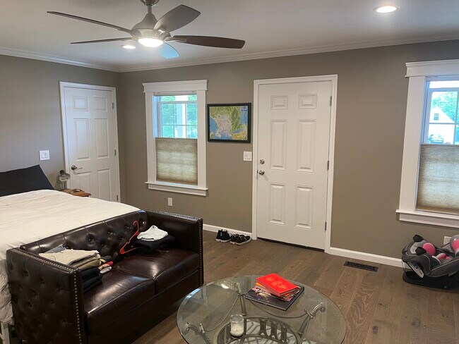 Photo - 4912 Virginia St Unit Studio Apt