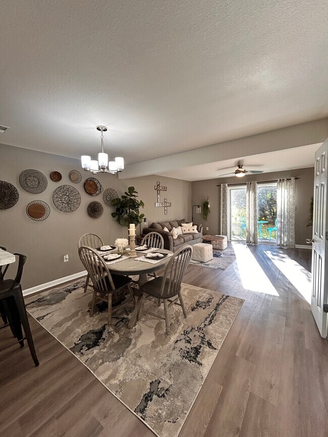 Photo - 1277 Fords Pointe Cir