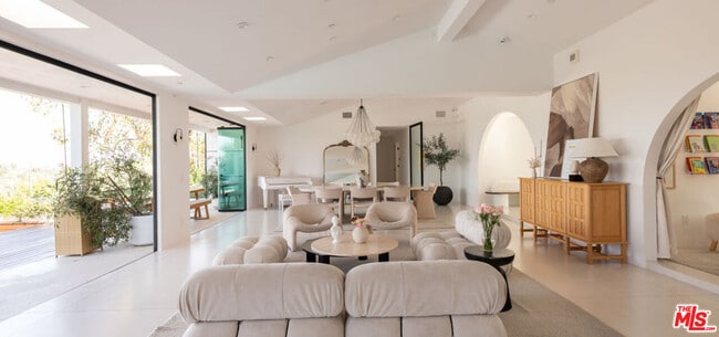 Photo - 3382 Scadlock Ln