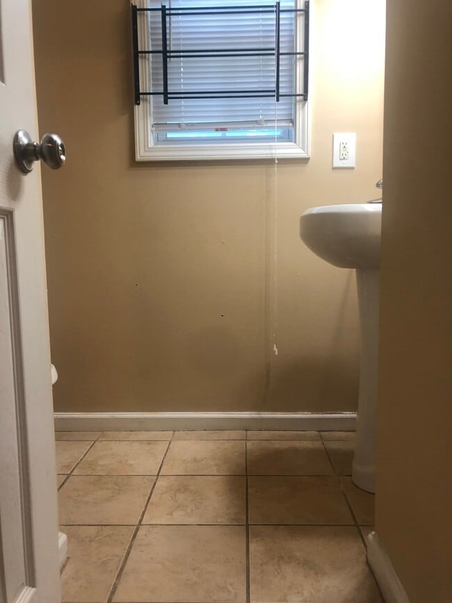 115 Holly Rd NW