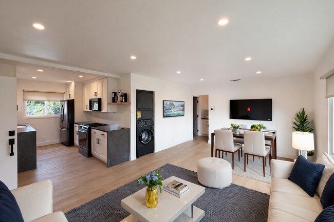 Photo - 1756 Franklin St Unidad 3