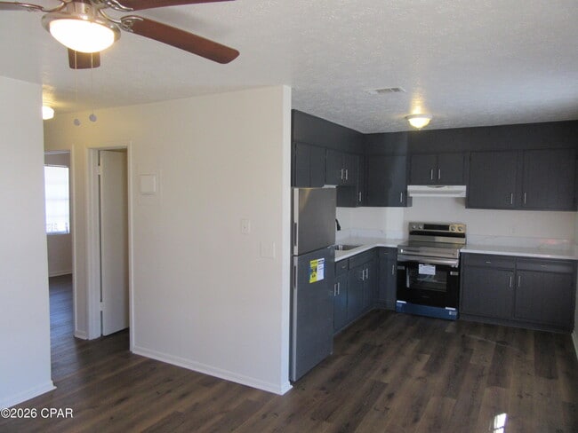 Photo - 2814 N Panama Ave Unit 6