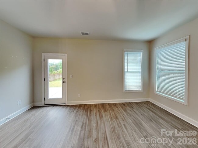 Photo - 148 Kingshall Rd