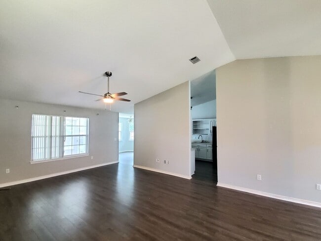 Photo - Well cared for 3 Bedroom, 2 Bath Home in C...