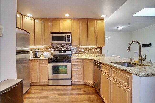 Photo - 515 Gregory Ave Unit 12