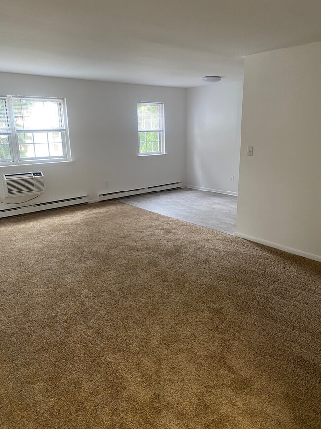 Photo - Radnor Manor