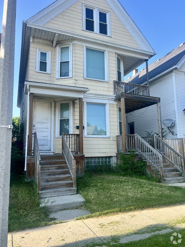 Building Photo - 1908 W Greenfield Ave Rental