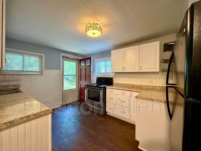 10 Miller Rd E Unit A