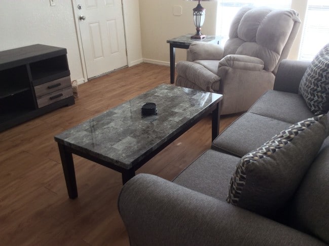 Photo - Apts In The Park