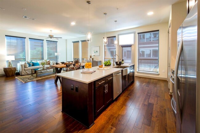 Photo - 2770 Summer St Condo