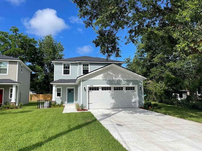 No HOA, room for RV or boat - 1745 Charlotte St