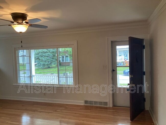 Photo - 3464 Granton Ave Unit #1