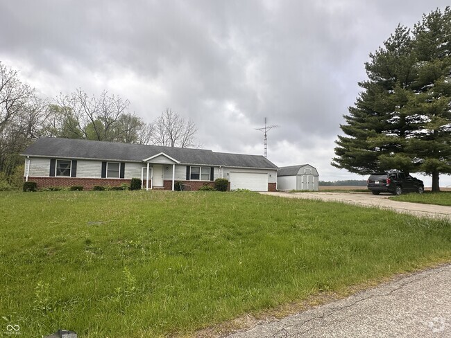 Building Photo - 243 W Co Rd 650 N Rental