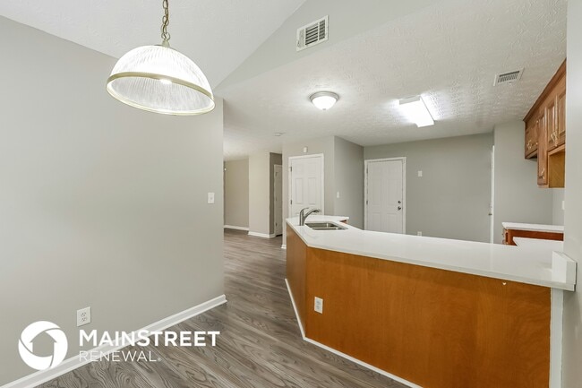 Photo - 165 Nowell Dr