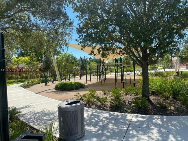 Photo - 724 NE 6th St Unit 7