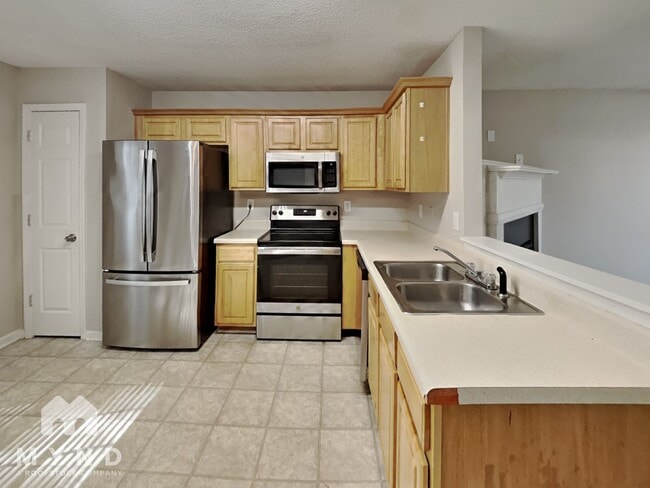 Photo - 227 London Dr