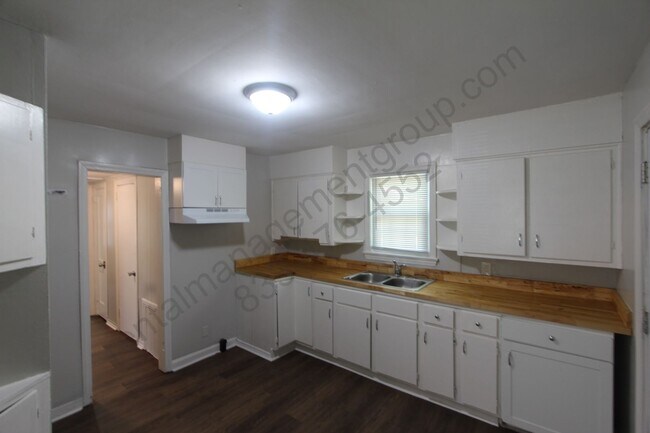 Photo - New On The Market with Fresh Updates!!