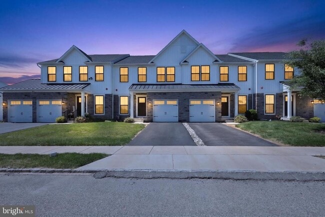 Building Photo - 8005 Milltown Cir