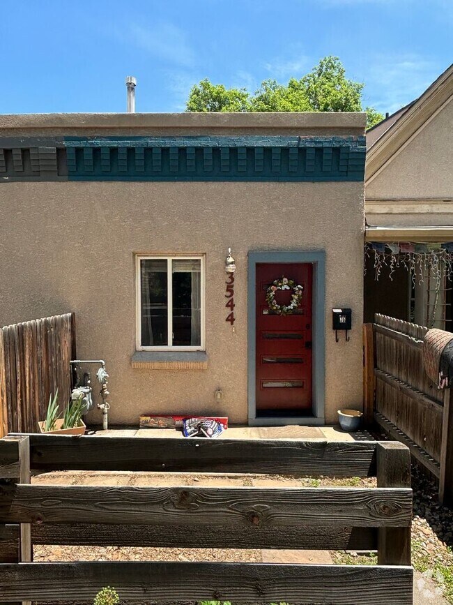 Building Photo - Updated 1 Bed/1 Bath Duplex in Lohi Rental