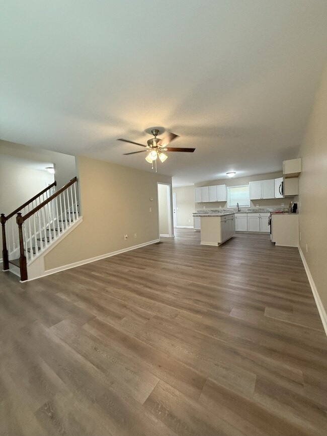 Photo - 153 Charlotte Cir