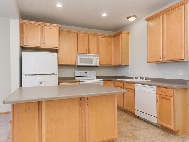 3600 Wooddale Ave S Unit 304