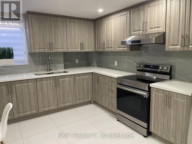 Photo - 1396 Kidlington Gate