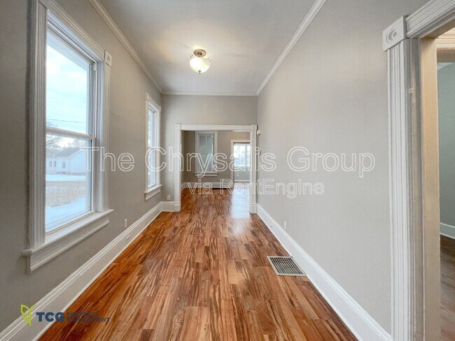 Photo - 111 W Moore St