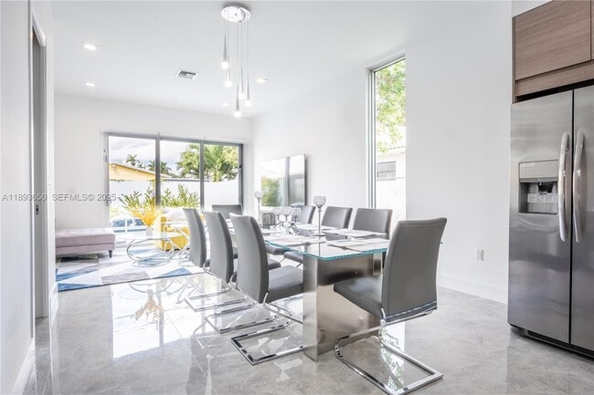 Photo - 3461 SW 25th St