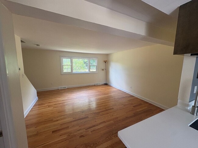 Photo - Newly updated 2 Bedroom Townhouse in quite neighborhood