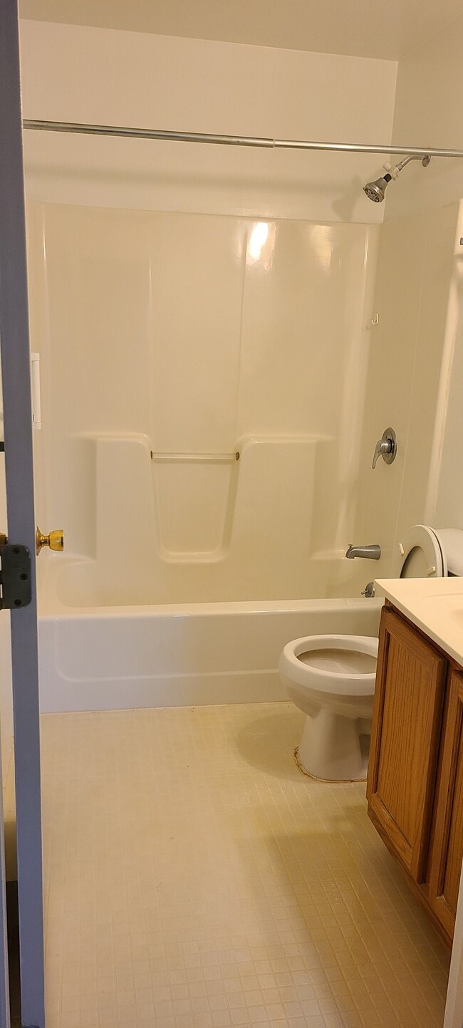 Photo - 2630 Waldman Dr Unit 8