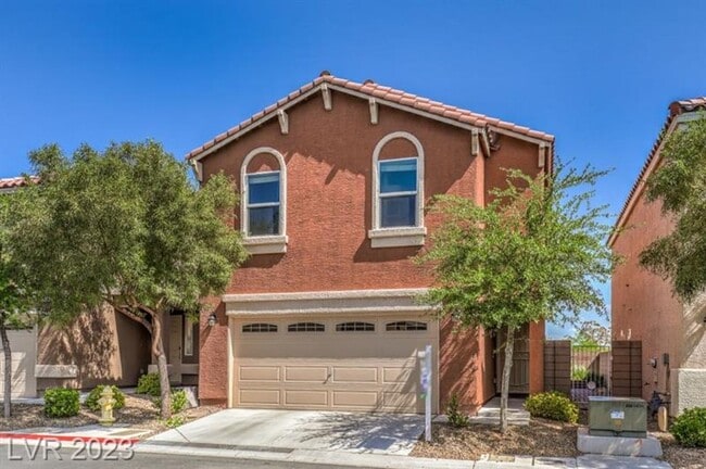 Building Photo - Sleek & Stylish 3-Bed Home with Gorgeous K...