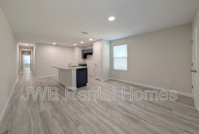 Photo - 530 Odessa St