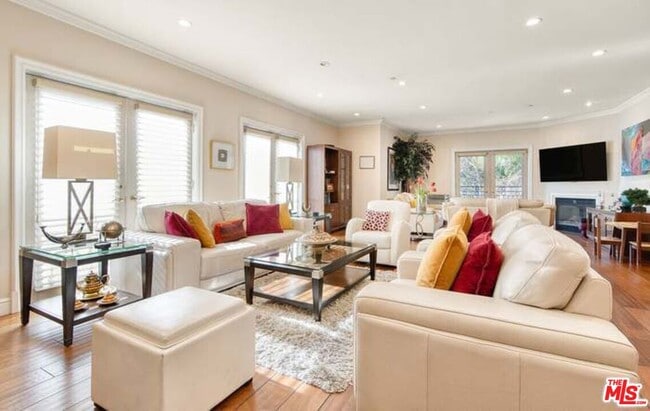 Photo - 918 S Wooster St Unidad 2