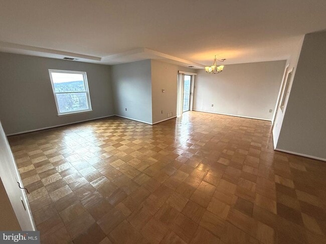 Photo - 1375 Pershing Blvd