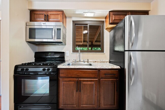 Gorgeous 2 bedroom home in Brookline avail... - Gorgeous 2 bedroom home in Brookline avail...