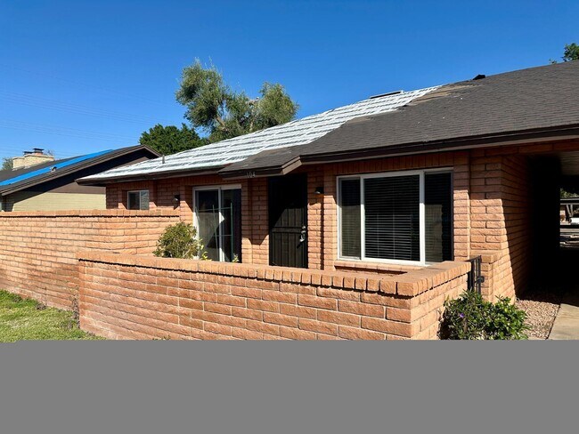 Photo - 116 W Loma Vista Dr