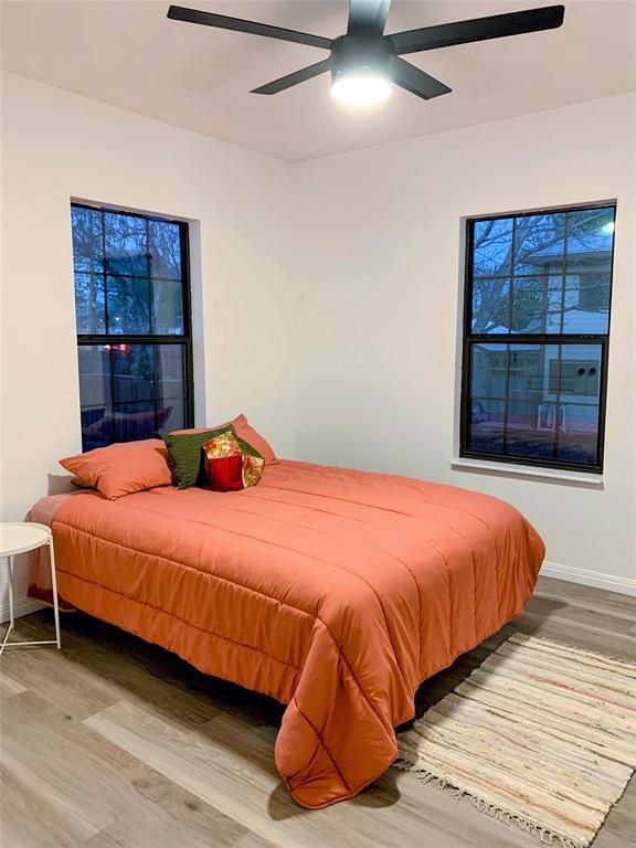 Photo - 4419 Bellvue Ave