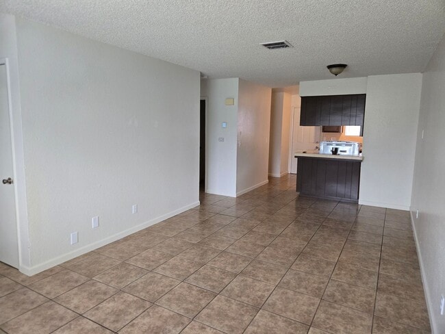 Photo - Unit For Rent