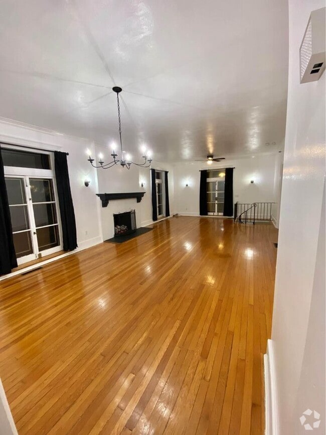 Building Photo - 157 Dewitt St Unit 2 Rental